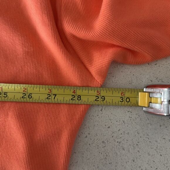 NWOT Free People Flow State Layer Hip Length Workout Slouchy Long Sleeves S - Picture 9 of 12